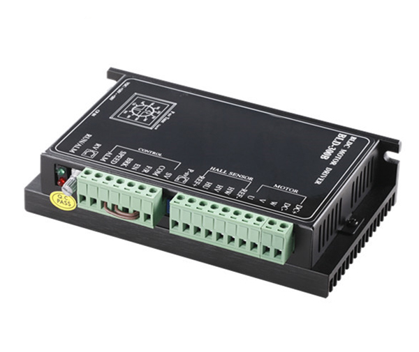 無刷電機(jī)驅(qū)動(dòng)器300B.jpg 無刷電機(jī)驅(qū)動(dòng)器300B.jpg